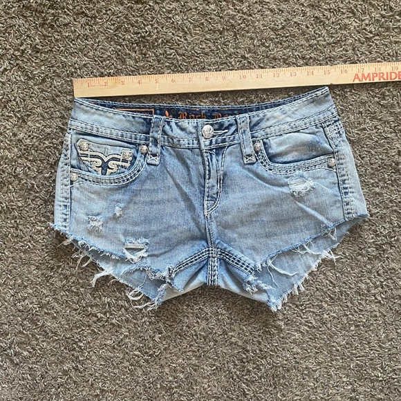 ROCK REVIVAL Women's Denim Shorts Size 29 - Picture 4 of 7